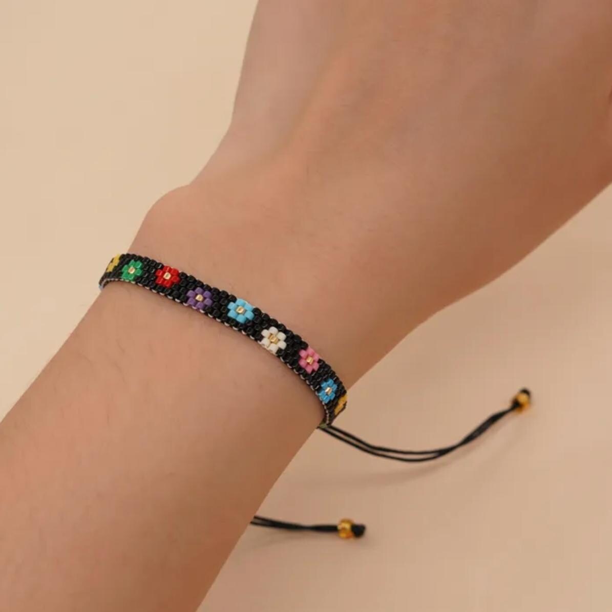 Premium Miyuki Bead Floral Adjustable Bracelet - Vibrant Rainbow Daisy Design